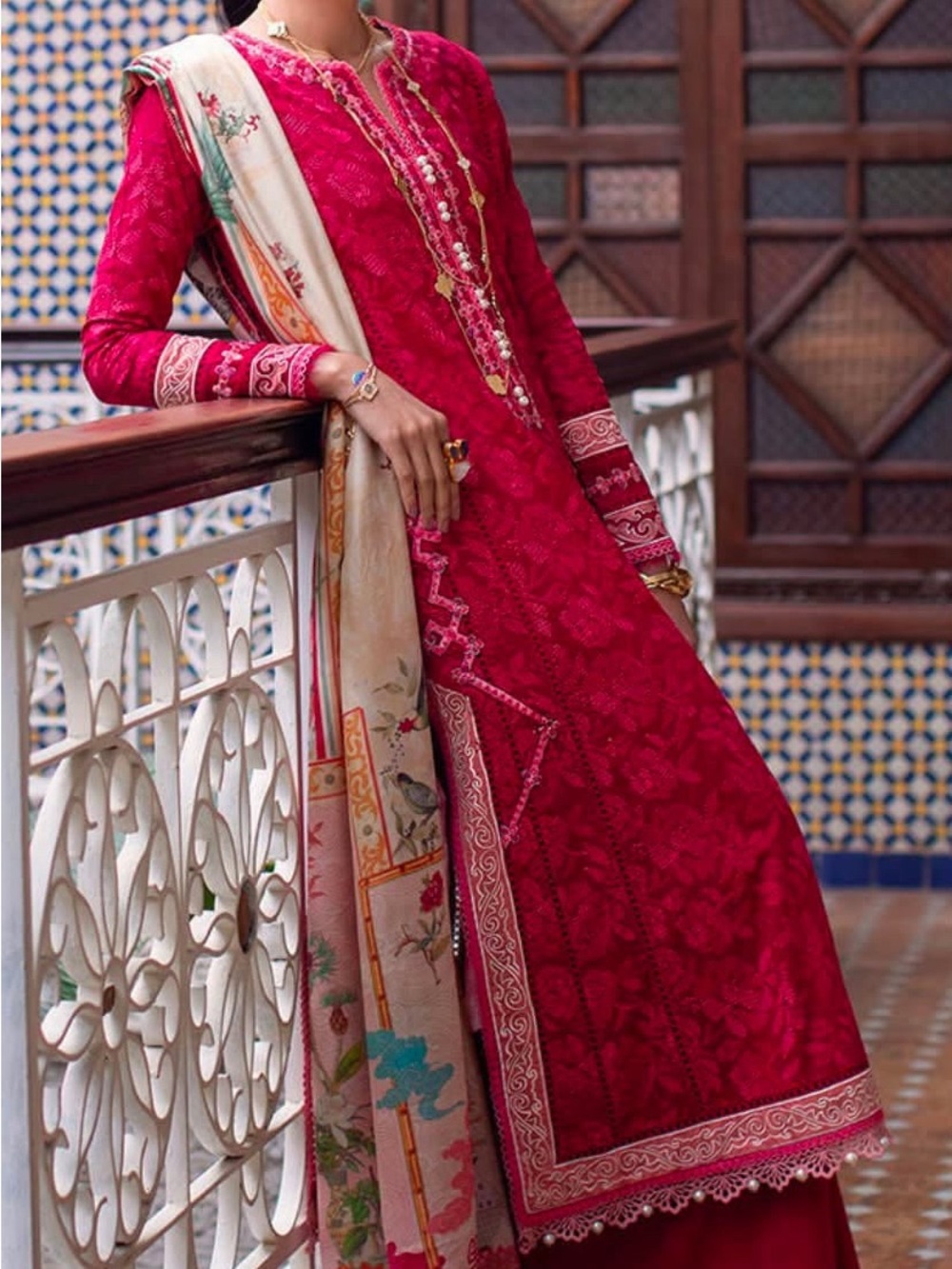Farah Talib Aziz FTA embroidered lawn
with pure silk dupatta